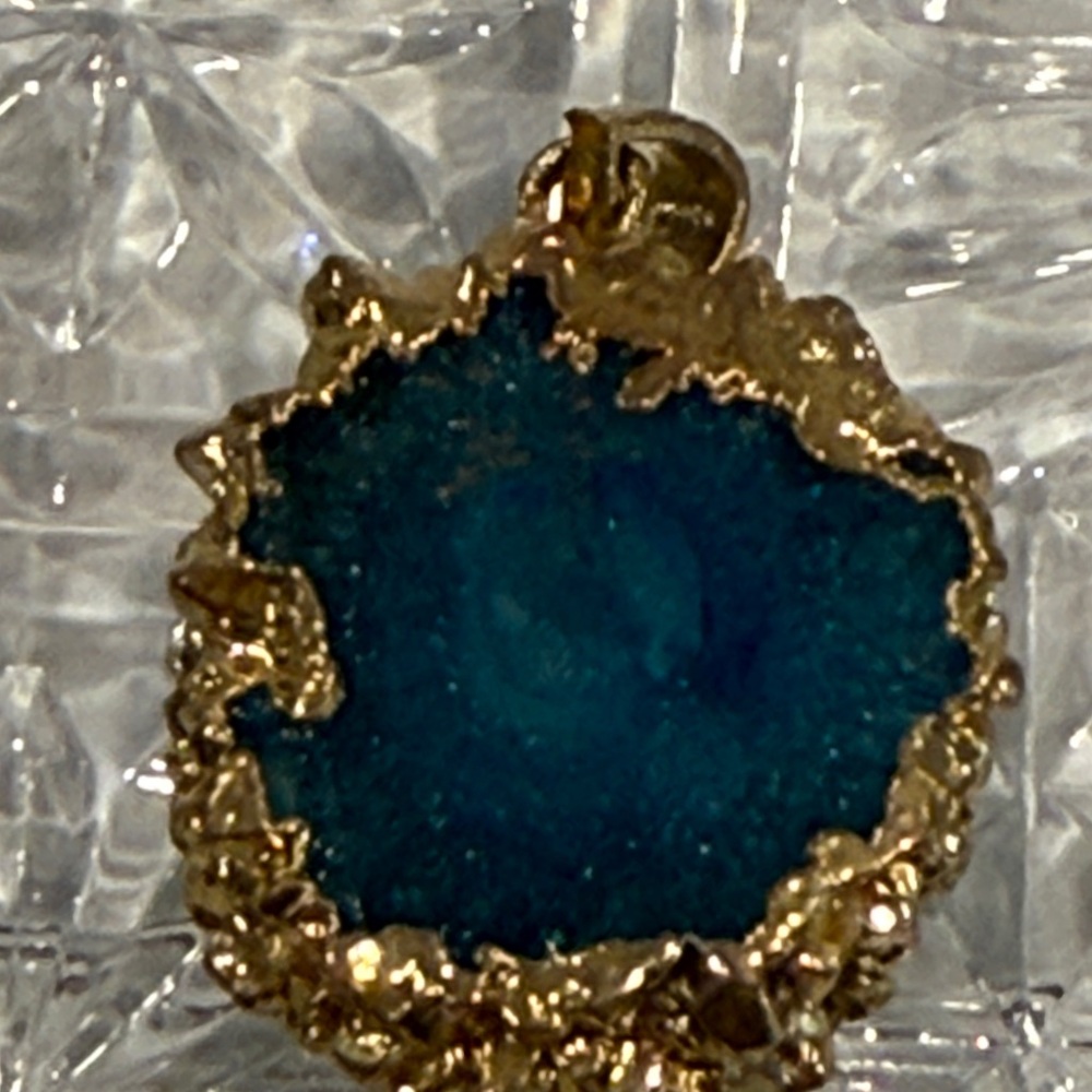 🆕 Natural Solar Quartz Druzy Pendant – Gold-Plated Edge on 925 Sterling Silver - Picture 5 of 10